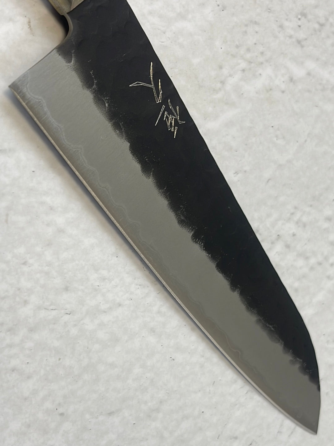 Tsunehisa Aogami Super Kuro Tsutime Santoku Knife 180mm - Made in Japan 🇯🇵 Red Pakka Wood Handle