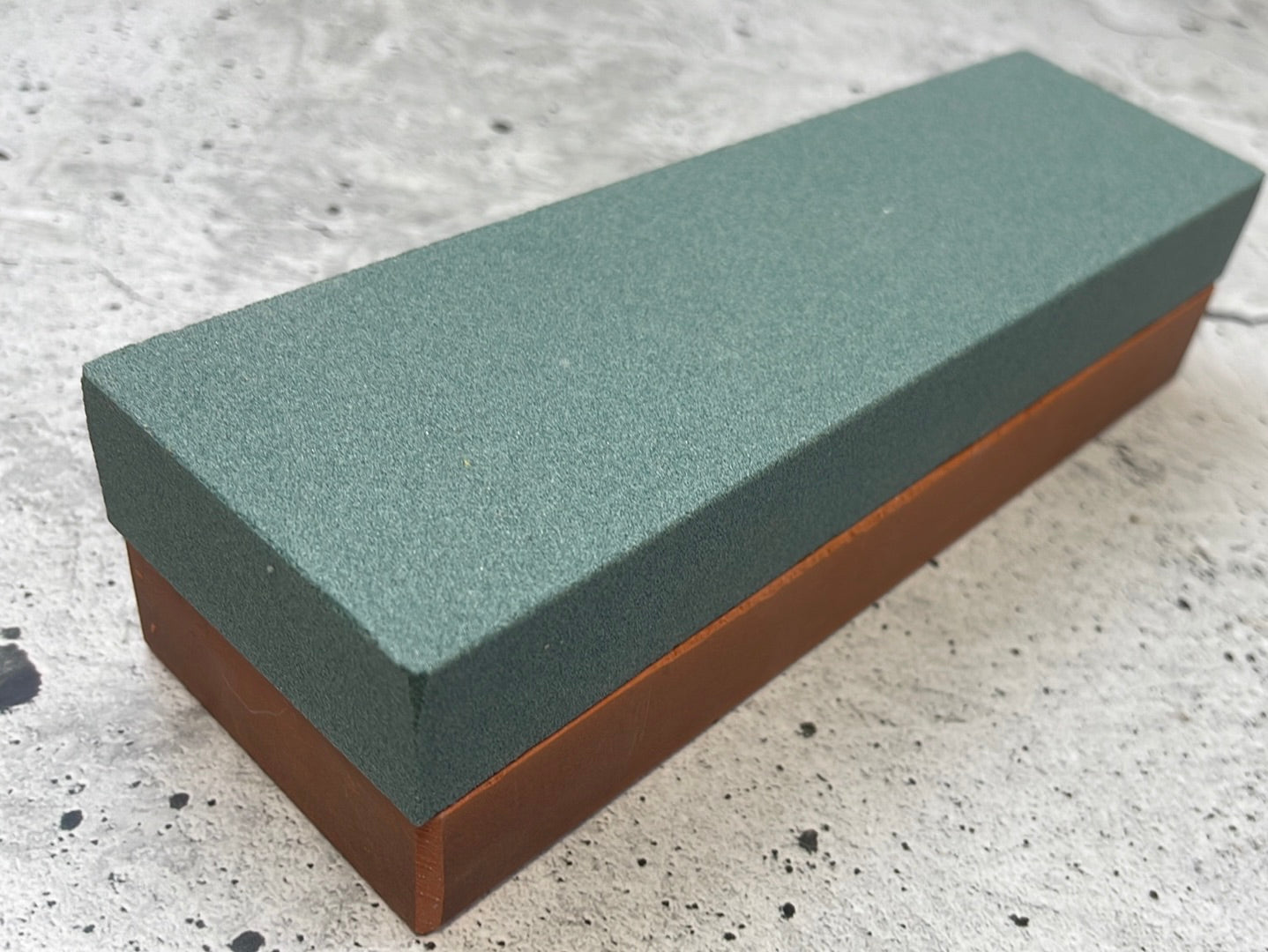 Chef & a Knife Sharpening Stone 220/1000