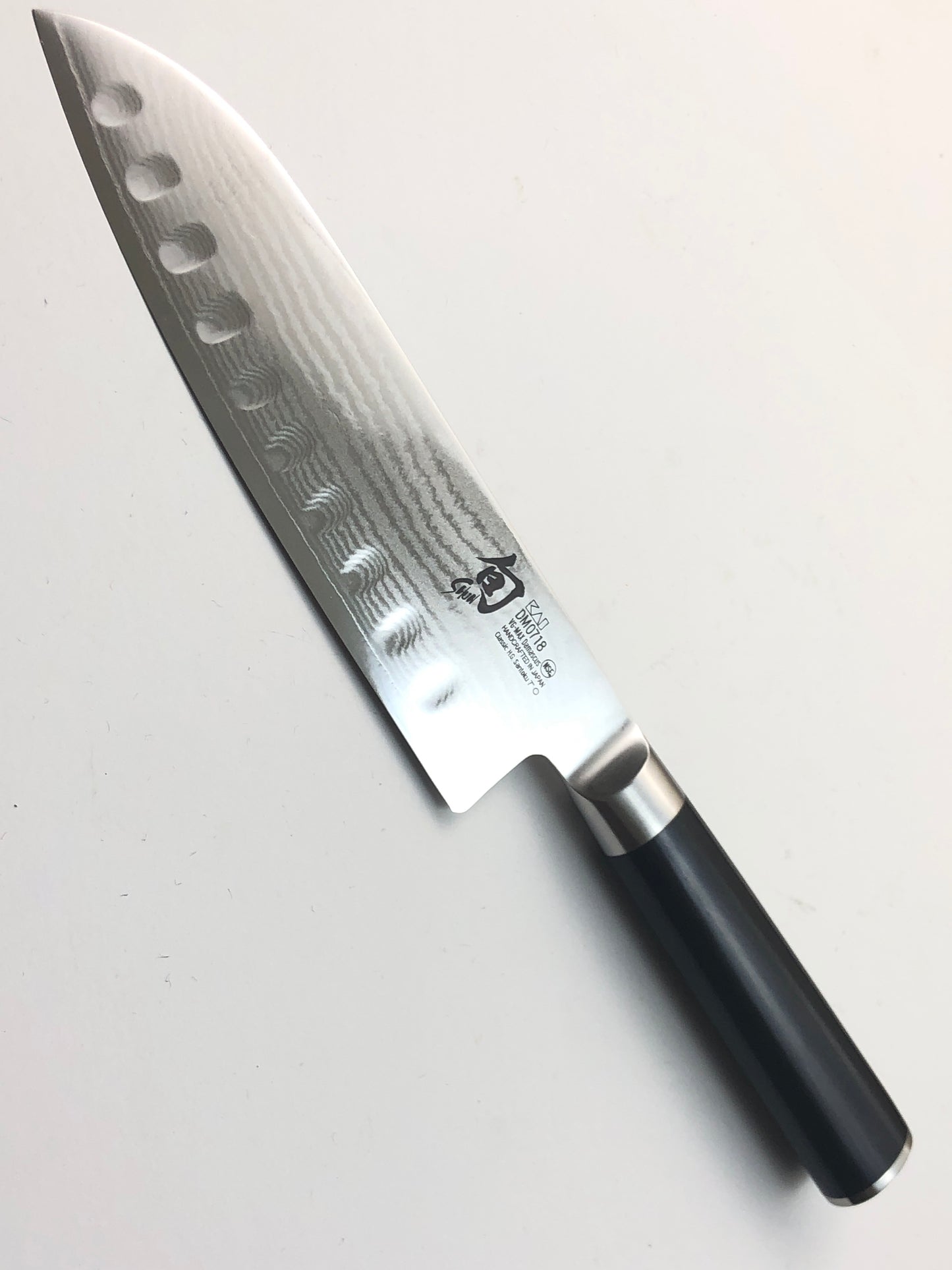 Shun Classic Scalloped Santoku Knife 17.8cm