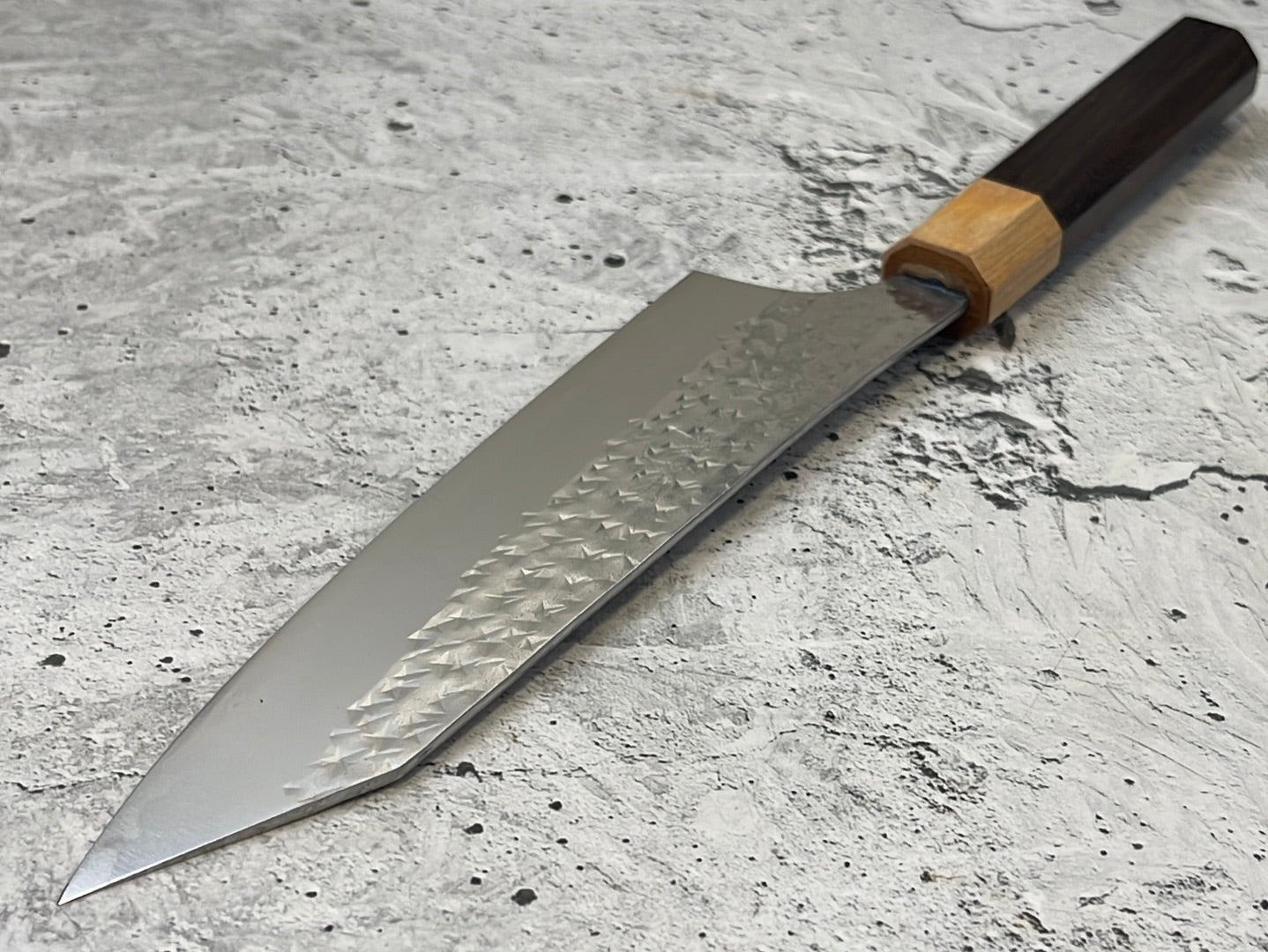 Yu Kurosaki R2(SG2) Hammered SENKO-EI WA RS8H Japanese Chef's Bunka 165mm with Brown-Ring Octagonal Handle